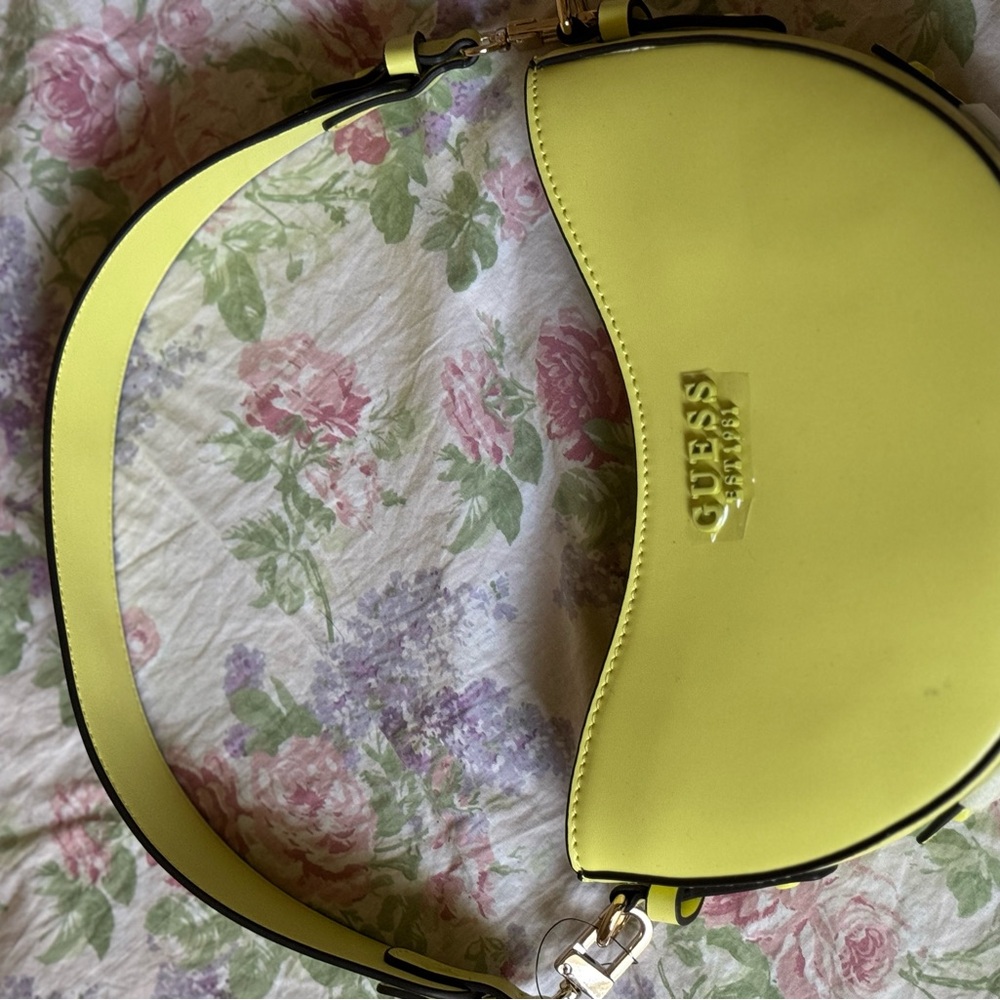 GUESS Women's Yellow Shoulder Bag